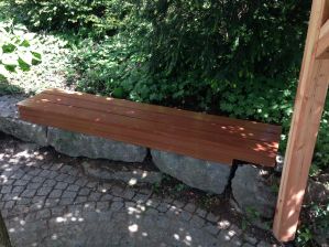 Holzbank